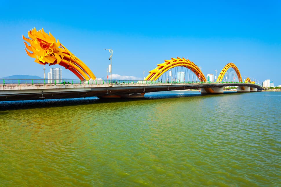สะพานมังกรไฟ