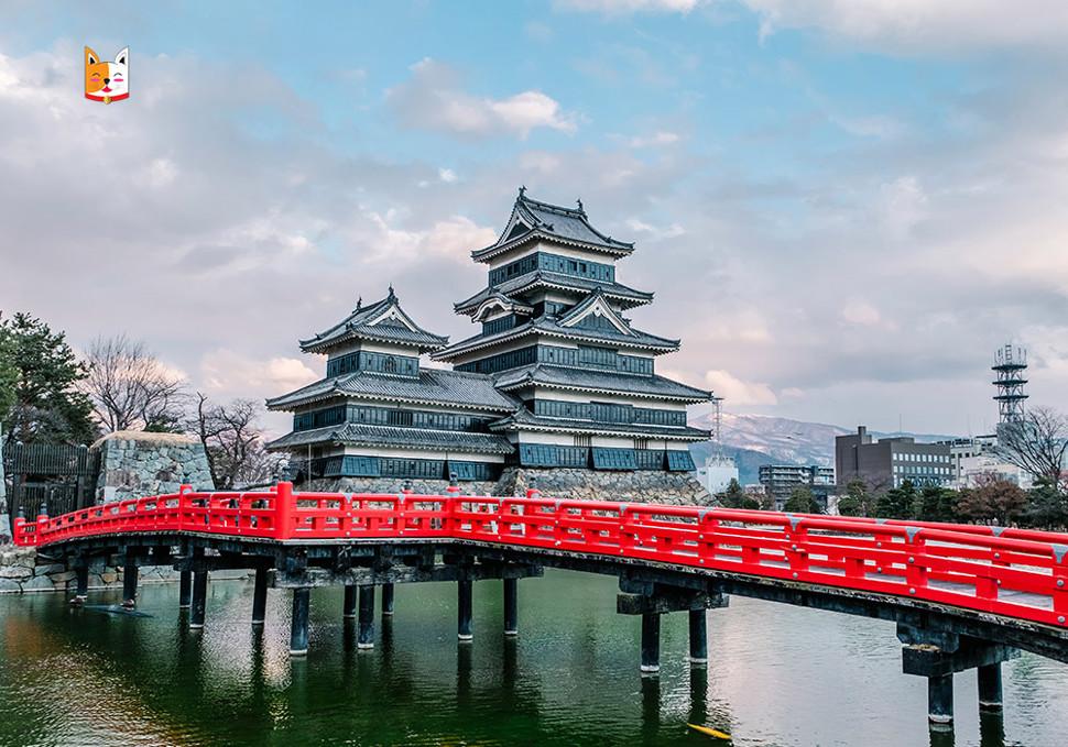 ปราสาทโอซาก้า (Osaka Castle)