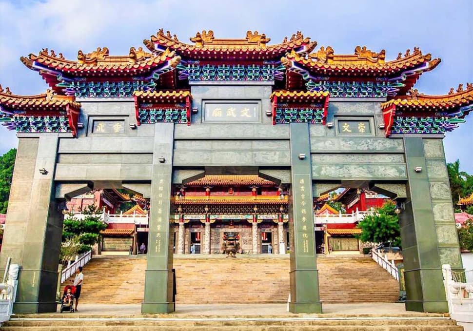 Taoyuan Cihu Temple